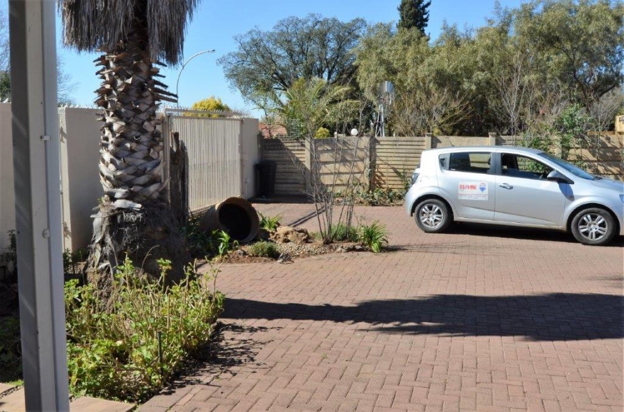 4 Bedroom Property for Sale in Fichardt Park Free State